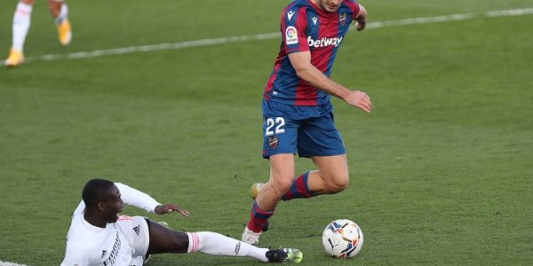 西甲豪门碾压局!皇马凭统治级战绩冲卫冕,莱万特保级生死战寻生机?