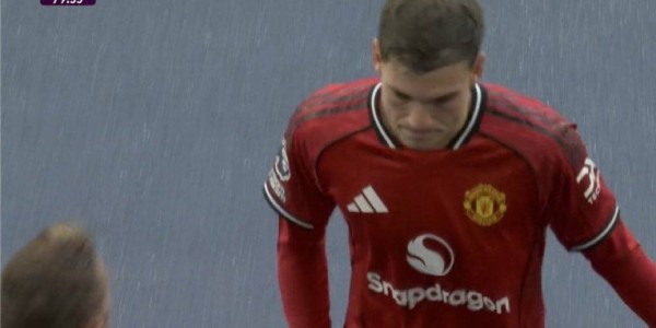 曼联6000万铁腰恐遭清洗！纽卡冬窗欲签曼联新帝星，队友也因阿莫林用人困惑