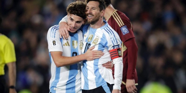 球王诞生!梅西球王加冕,国际足坛历史第一人