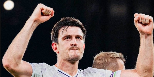 头球绝杀利物浦,放弃14万英镑周薪,马奎尔值得曼联一份新合同吗